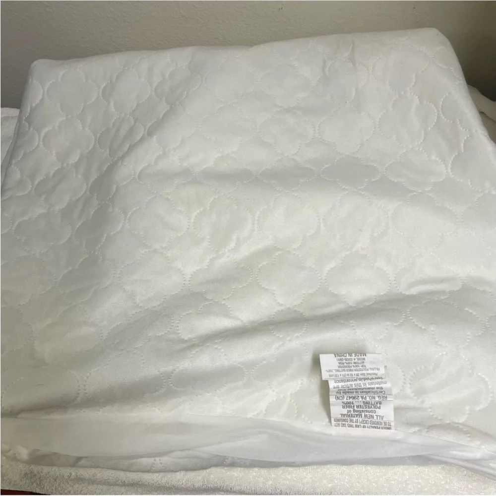 Sealy Waterproof Fitted Toddler Baby Crib Mattress Pad Cover/Protector